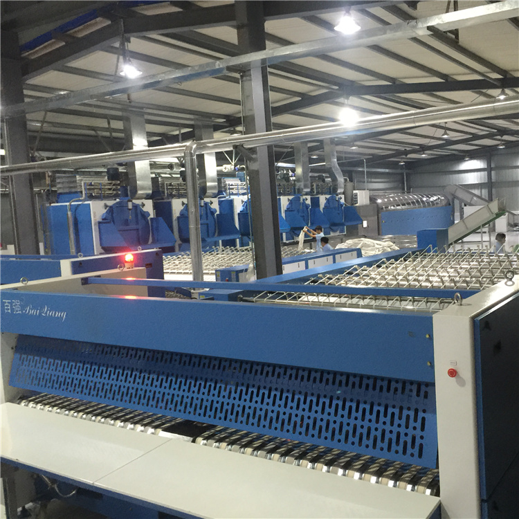 酒店賓館布草自己購買設(shè)備洗滌和外包哪個好 酒店賓館布草自己購買設(shè)備洗滌和外包哪個好